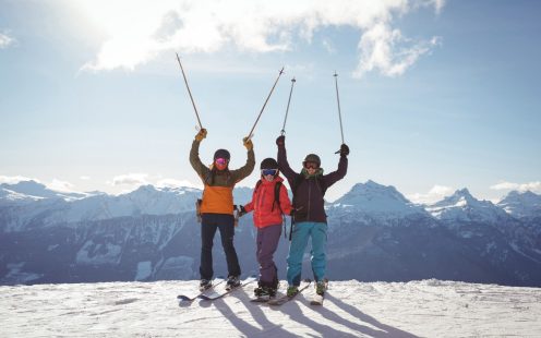 People skiing