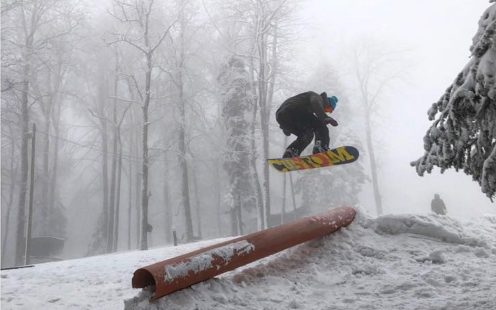 Snowboard park witk Pipelife PVC pipe